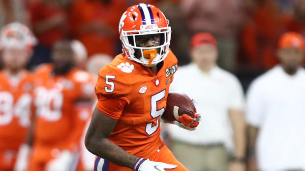 Tee Higgins in the College Football Playoff national championship game against the LSU Tigers